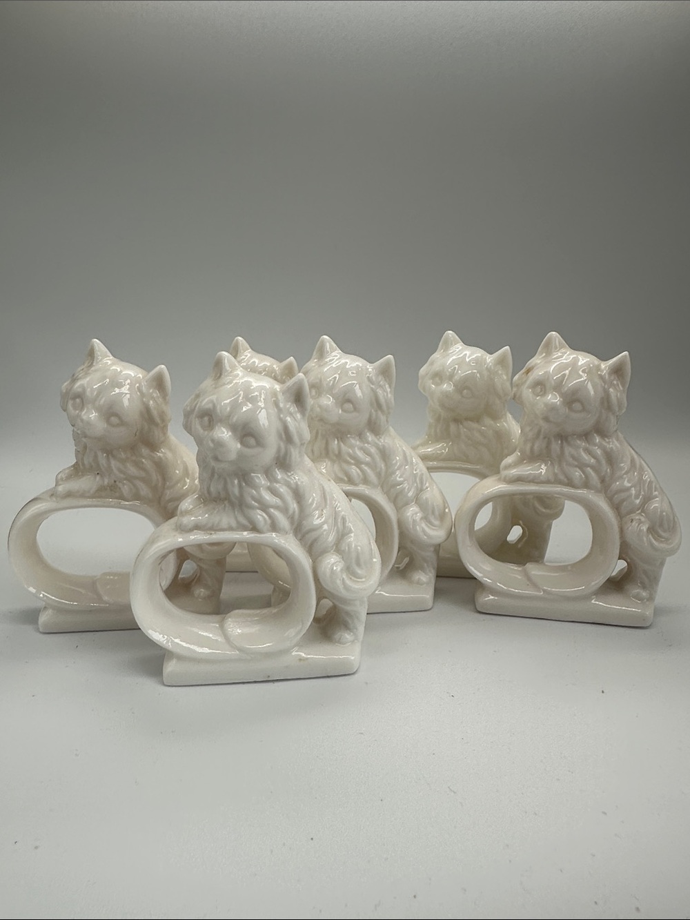Vintage Ceramic White Cat Napkin Rings - Set of 6 🐈